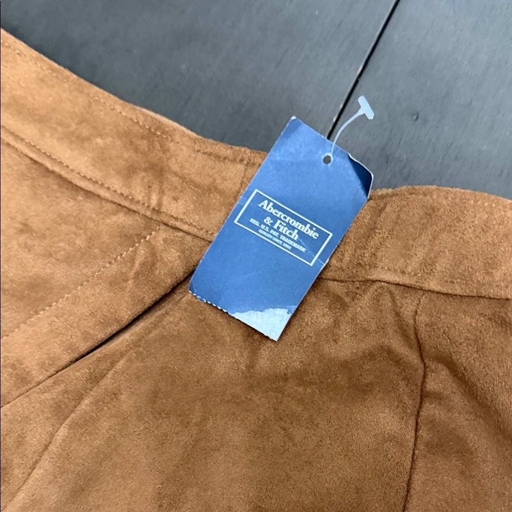Abercrombie & Fitch Suede Midi Skirt in Camel - Picture 2 of 6